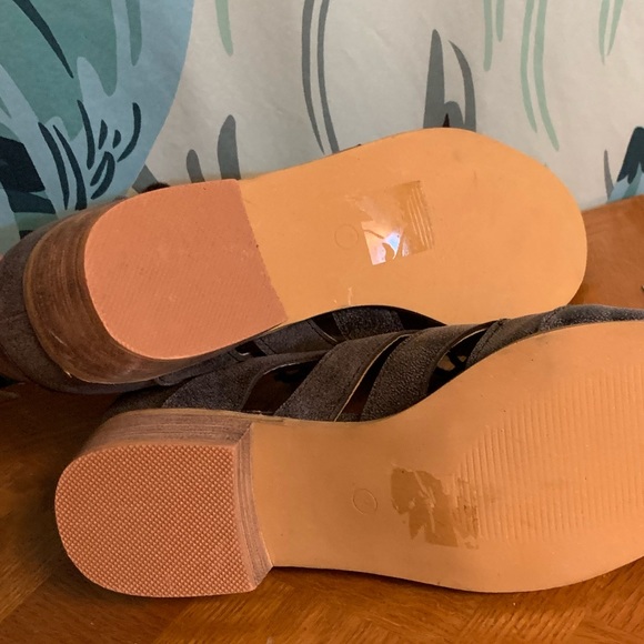 Faux distressed leather booties - Picture 6 of 7